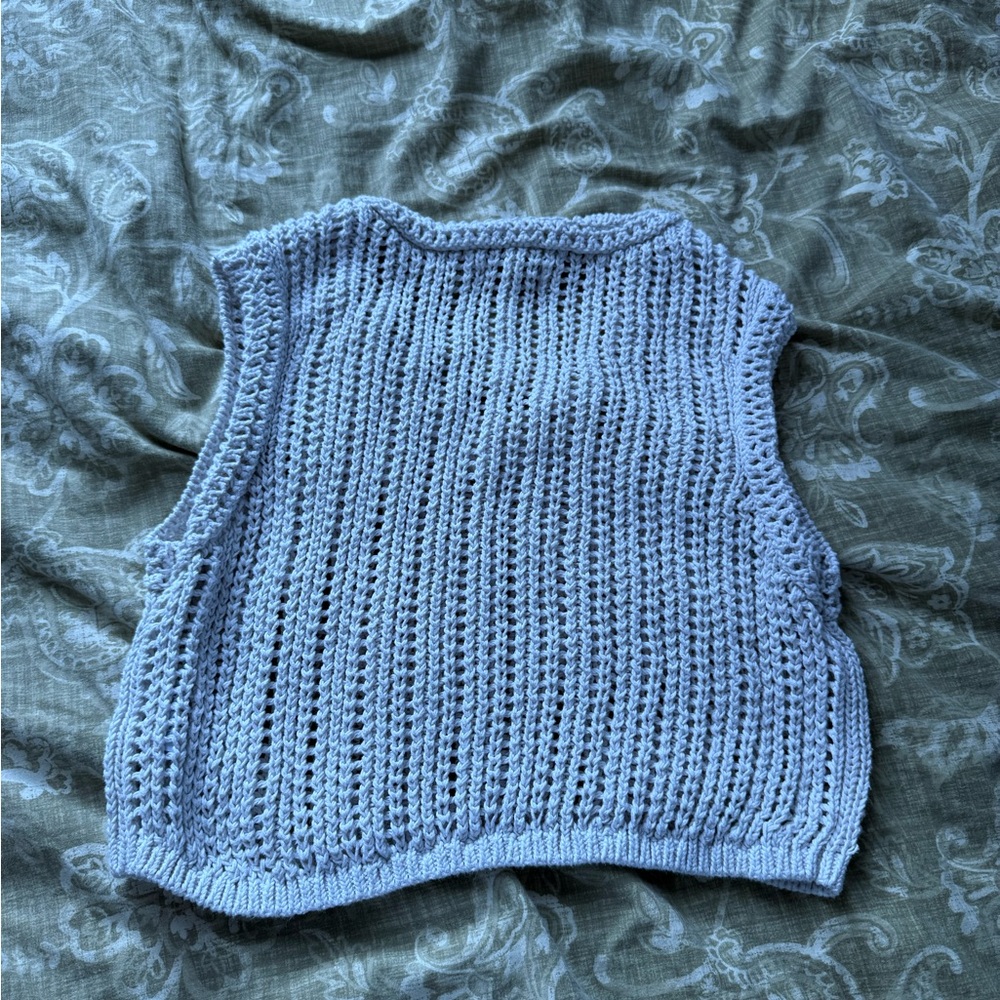 AE Knit Sweater Vest